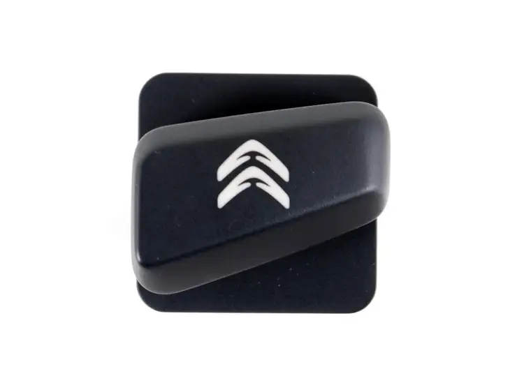 WŁĄCZNIK LOGO CITROENA 1