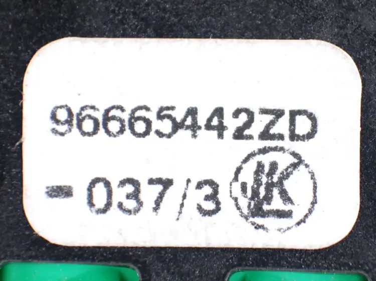 WŁĄCZNIK LOGO CITROENA 6