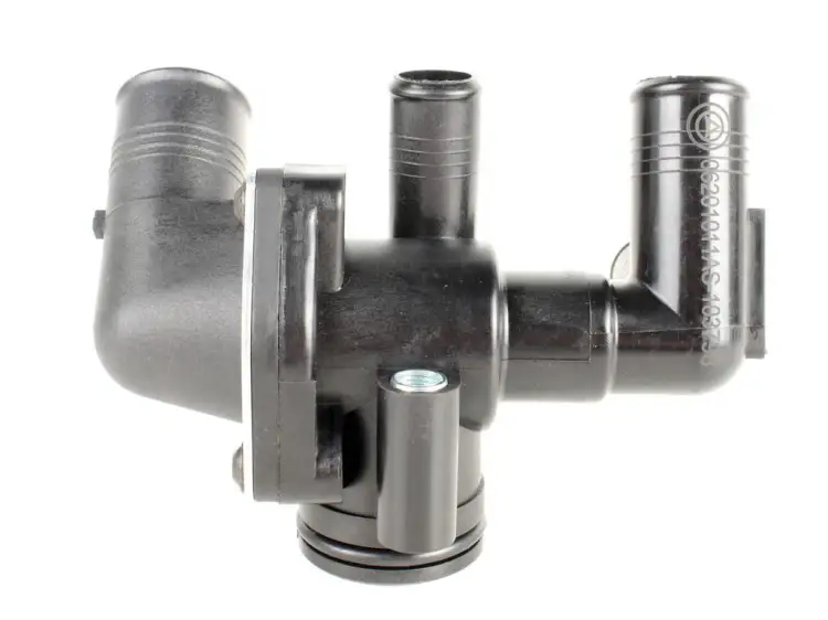 OBUDOWA TERMOSTATU 2.2 HDI  5