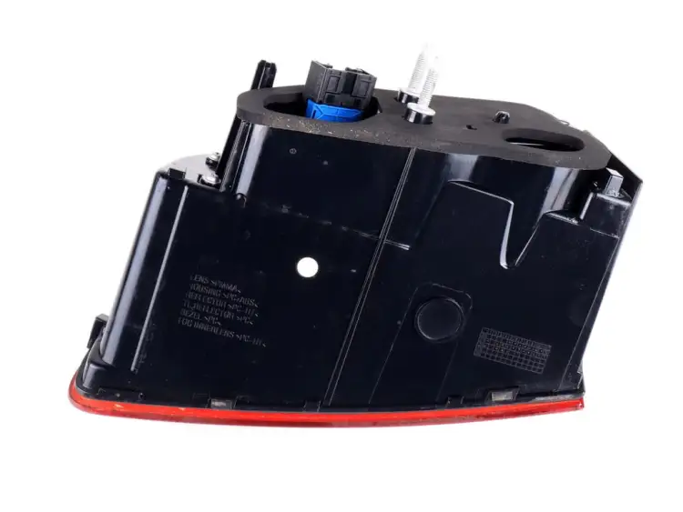 LAMPA KLAPY LEWA W KLAPĘ 6