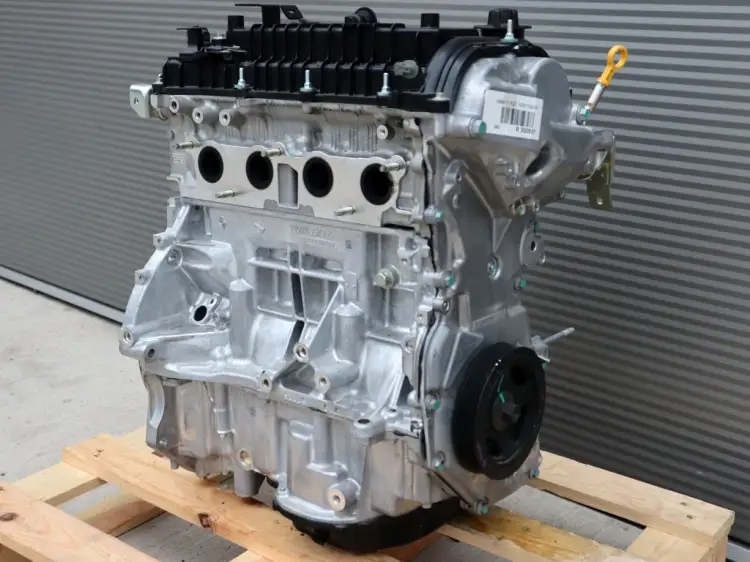 SILNIK NA AUCIE 1.6 E-TECH R660 4