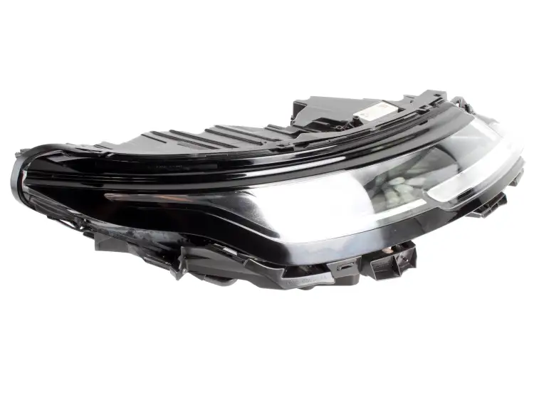 REFLEKTOR PRAWY LED 1