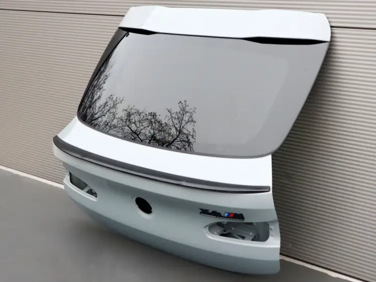 KLAPA TYLNA C4P 4