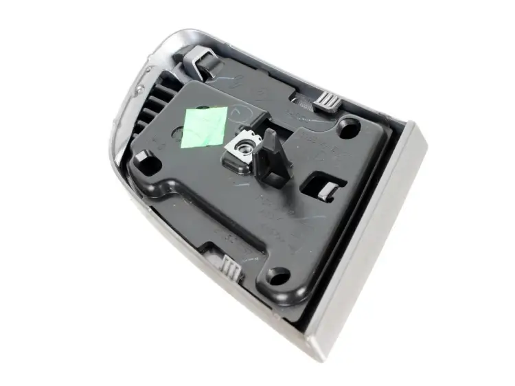 ZAŚLEPKA LAMPY PRAWA 3