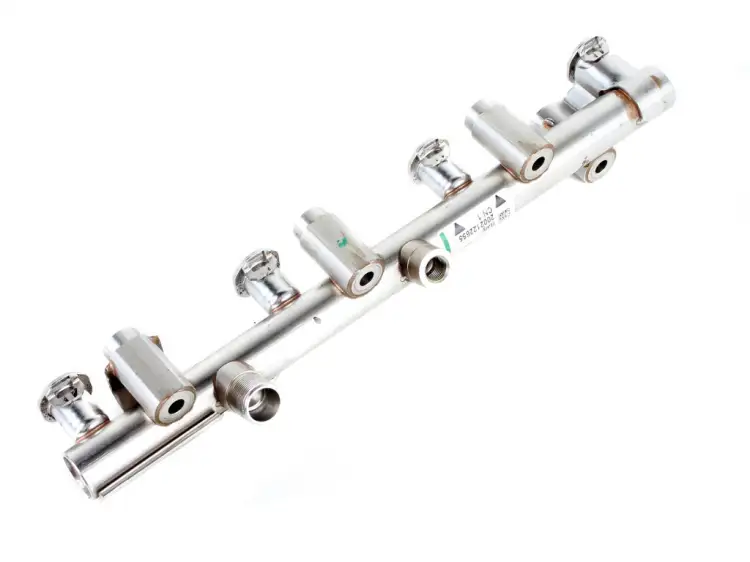 LISTWA WTRYSKOWA 1.3 TCE