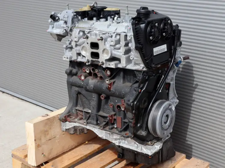 GOŁY SILNIK 2.0 TFSI