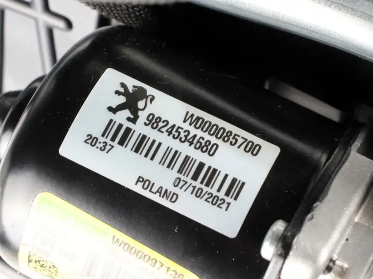 MECHANIZM WYCIERACZEK PRZEDNI UK 4