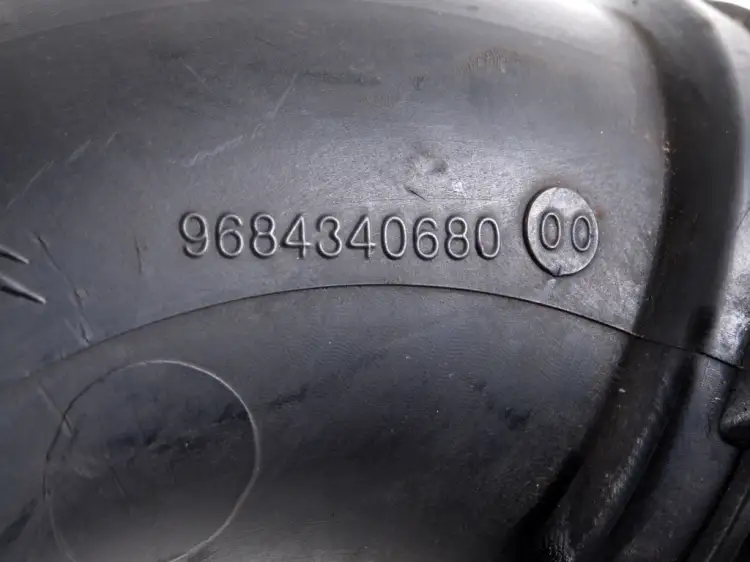 RURA WĄŻ DOLOT POWIETRZA 3.0 HDI V6 3