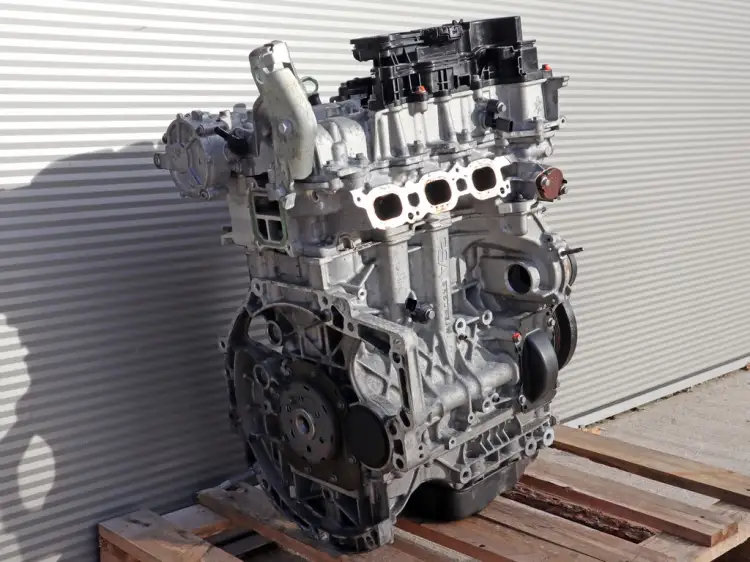SILNIK NA AUCIE 1.2 T O004 5