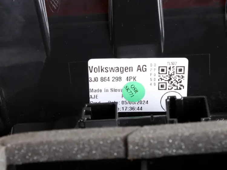 PANEL KLIMATYZACJI TYLNY KRATKI NAWIEWU 6
