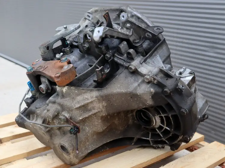 SKRZYNIA BIEGÓW MANUALNA 2.0 DCI R656 4