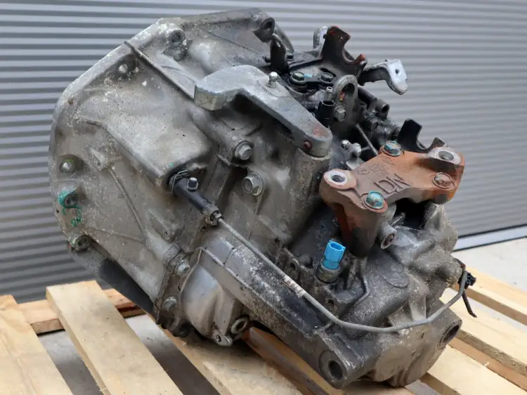 SKRZYNIA BIEGÓW MANUALNA 2.0 DCI R656 5
