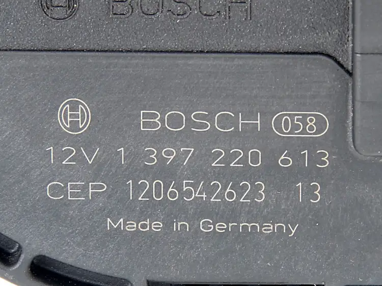 MECHANIZM SILNICZEK WYCIERACZEK PRAWY 4