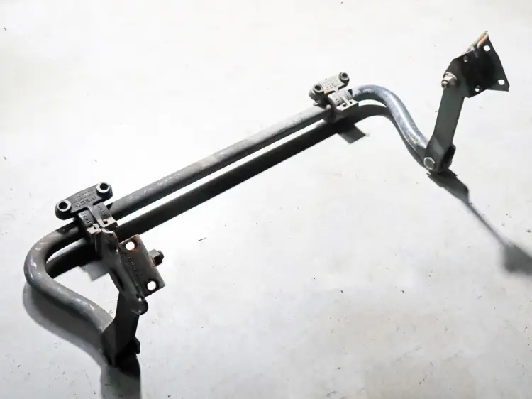 STABILIZATOR PRZEDNI Z ŁĄCZNIKAMI 2