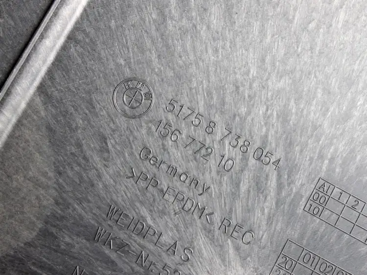 OSŁONA PŁYTA SILNIKA PODWOZIA 2