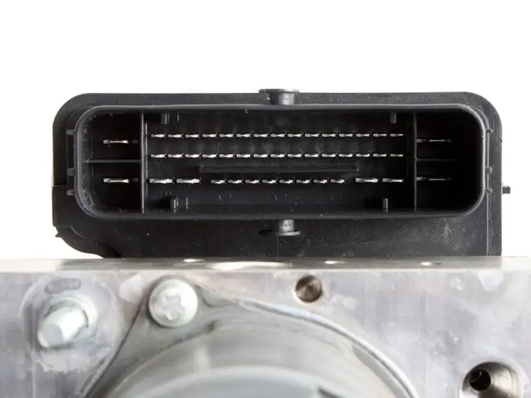 POMPA HAMULCOWA ABS 6