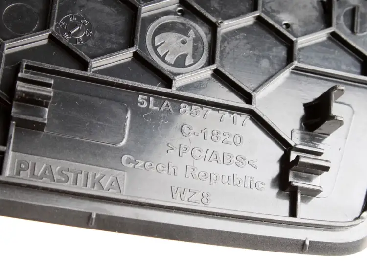 OSŁONA GŁOŚNIKA DESKI ROZDZIELCZEJ 5
