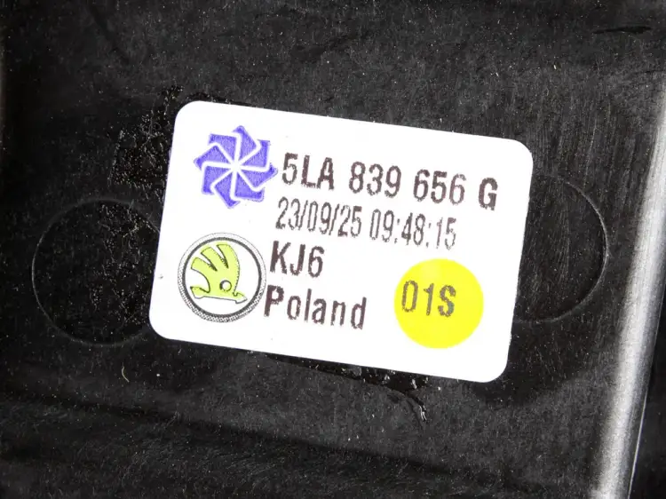 PODNOŚNIK SZYBY PRAWY TYLNY 1