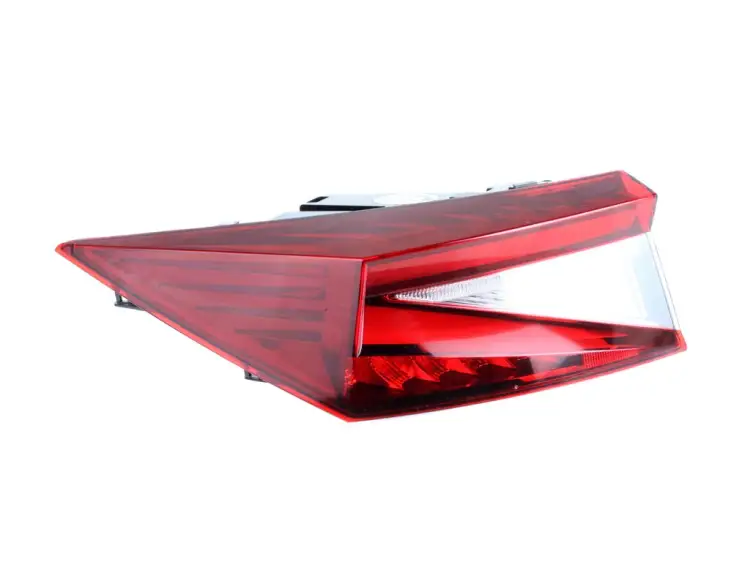 LAMPA LED LEWA TYLNA W BŁOTNIK 1
