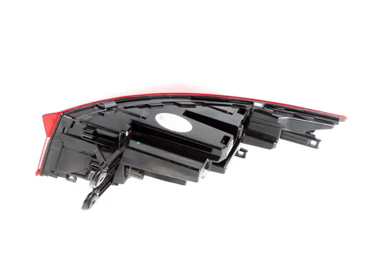 LAMPA LED LEWA TYLNA W BŁOTNIK 3