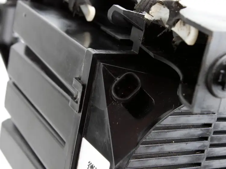 GŁOŚNIK GENERATOR DŹWIĘKU SILNIKA 5