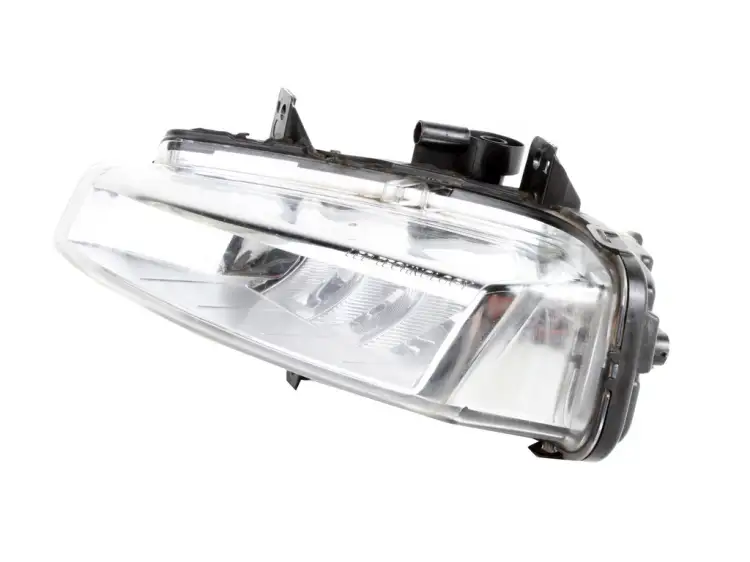 LAMPA PRZECIWMGIELNA LEWA PRZEDNIA HALOGEN 1